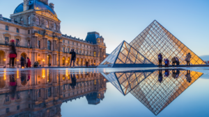 Lire la suite à propos de l’article Le Louvre